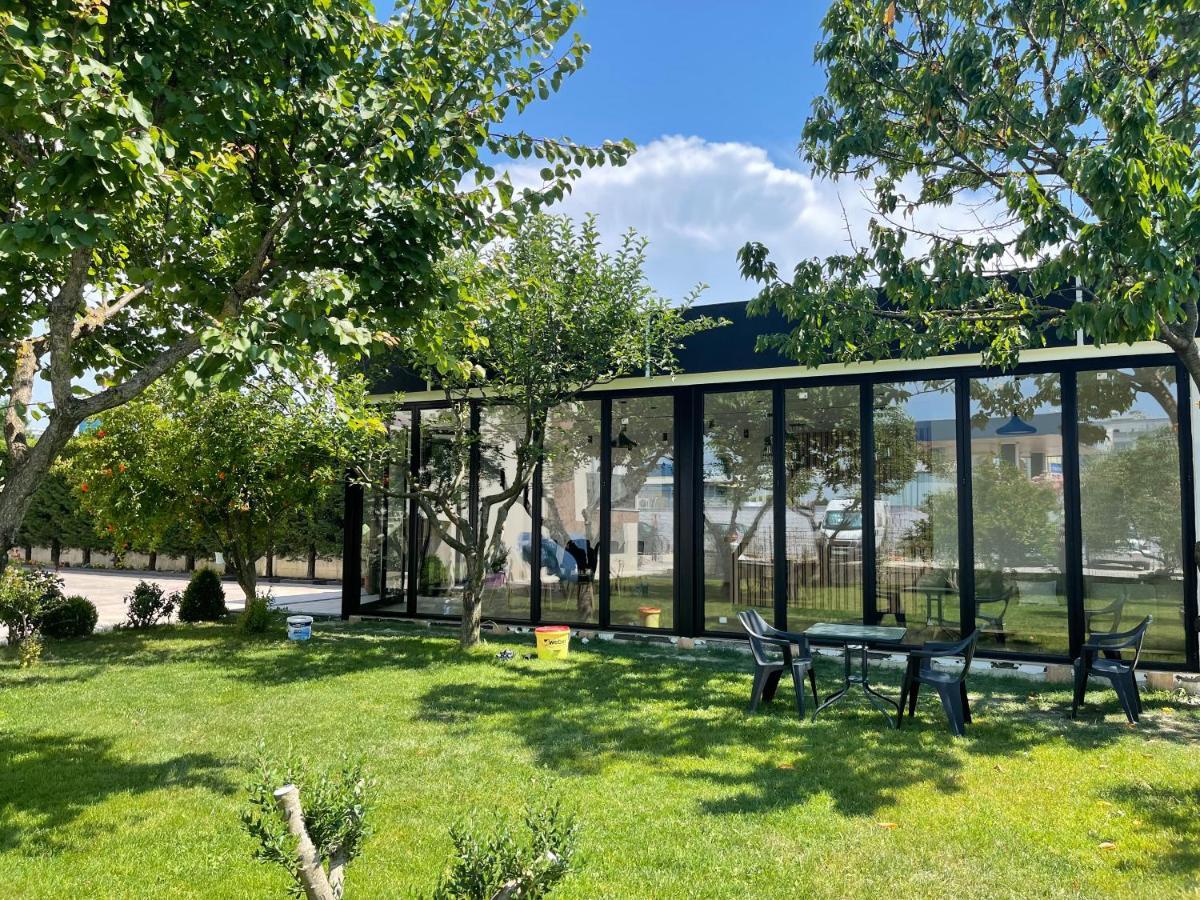 Hotel Airport Garden Rinas