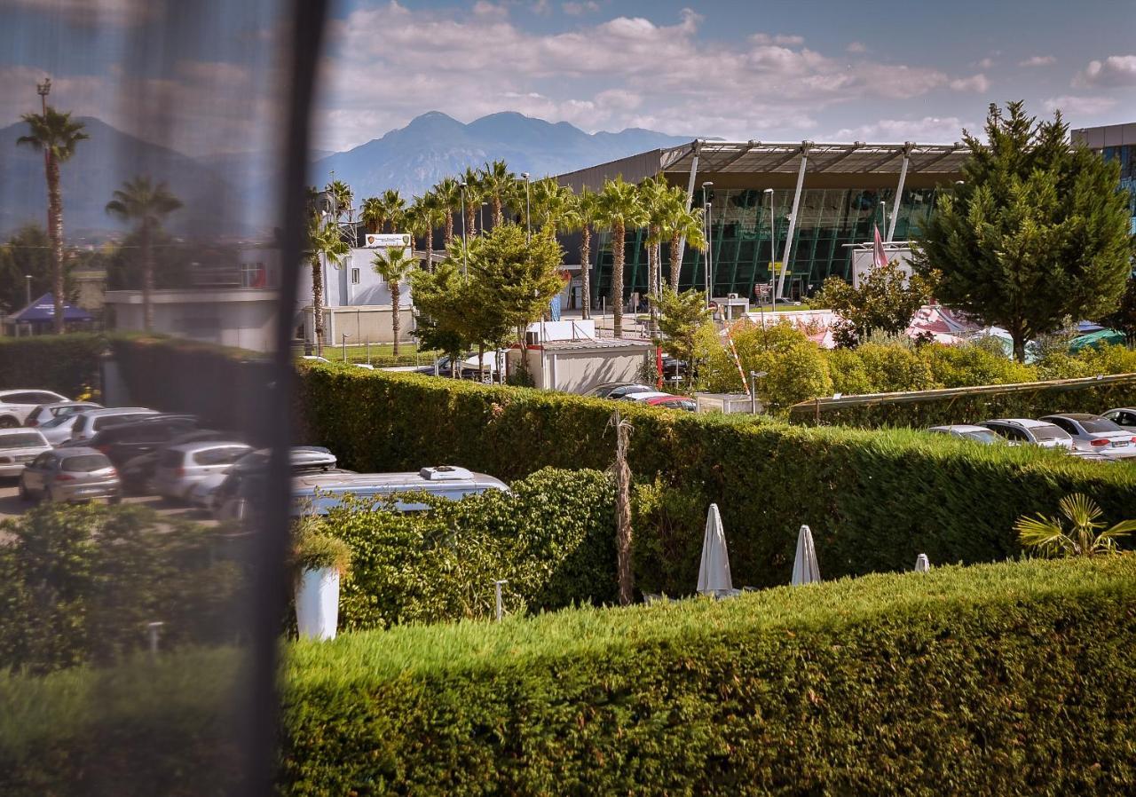 Hotel Airport Garden